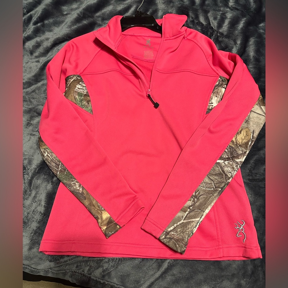 Browning women’s 1/2 zip jacket pink with camo